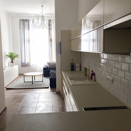 White Dream Home Будапеща Стая снимка